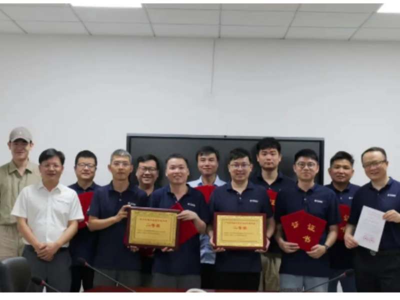 九游老哥J9俱乐部电气荣获两项行业科技奖，配电终端关键技术再获认可